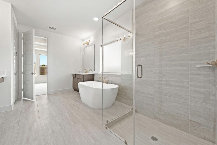Furnished interior view inside a new home in Candela, Richmond (Image 7).