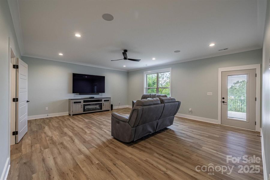 Furnished interior view inside a new home in , Nebo (Image 5).