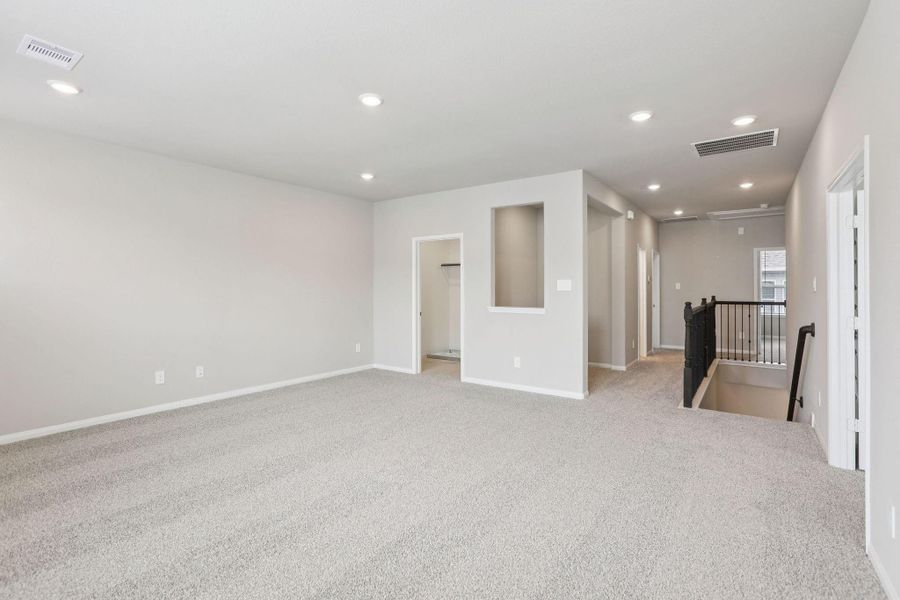 Spacious, unfurnished interior of a new home in Kemah Crossing - Luxe Series, Kemah (Image 22). Spacious, unfurnished interior of a new home in Kemah Crossing - Luxe Series, Kemah (Image 22).