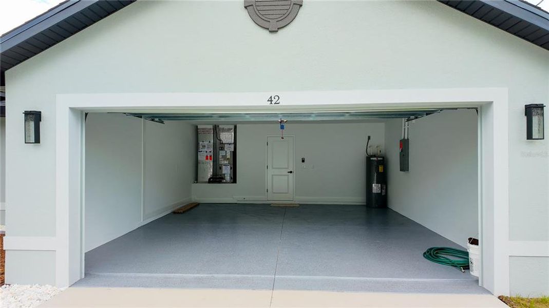 Exterior details and patio area of a home in , Ocala (Image 19).