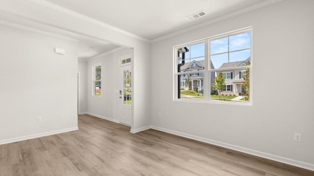 Spacious, unfurnished interior of a new home in Braselton Village, Braselton (Image 12).