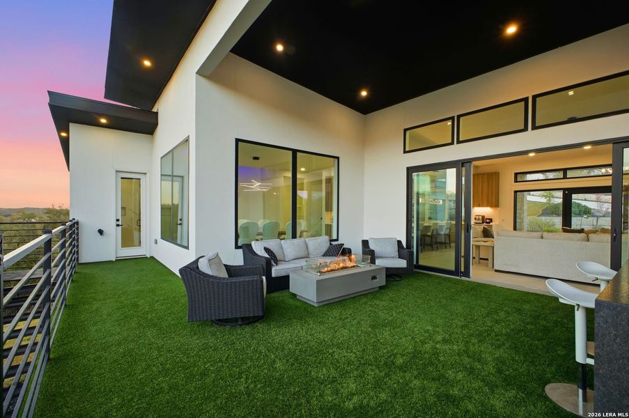 Exterior details and patio area of a home in , San Antonio (Image 32).