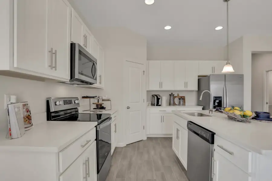 New Home in Orlando, FL.  - Slide 6