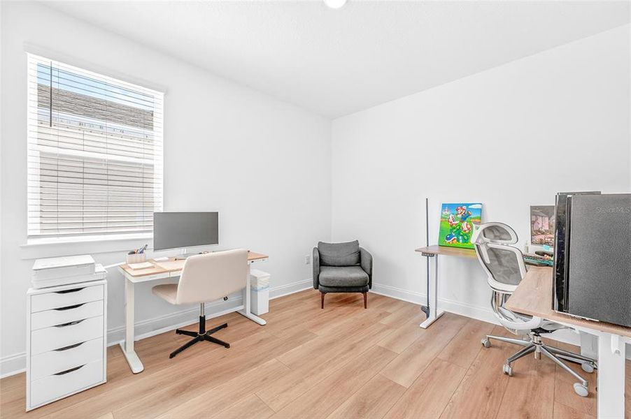 Furnished interior view inside a new home in , Winter Garden (Image 17).