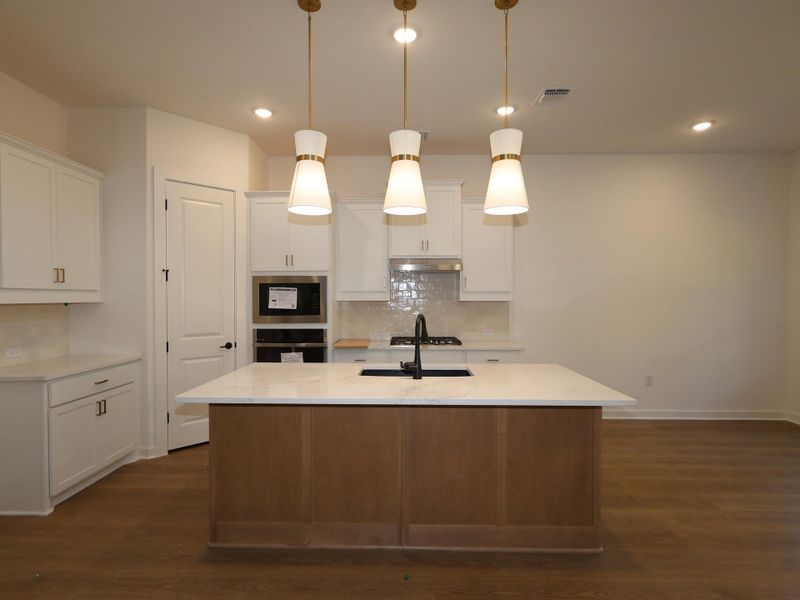 Furnished interior view inside a new home in Barksdale, Leander (Image 7).
