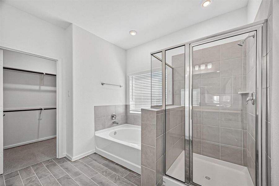 Furnished interior view inside a new home in Rollingbrook Estates, Baytown (Image 16).