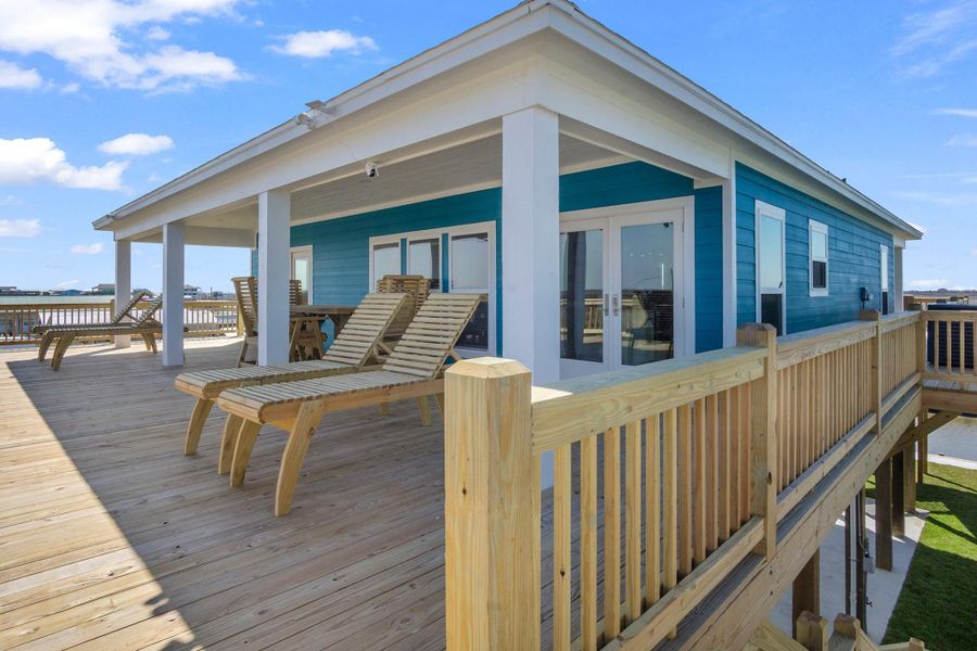 Exterior details and patio area of a home in , Bolivar (Image 21).
