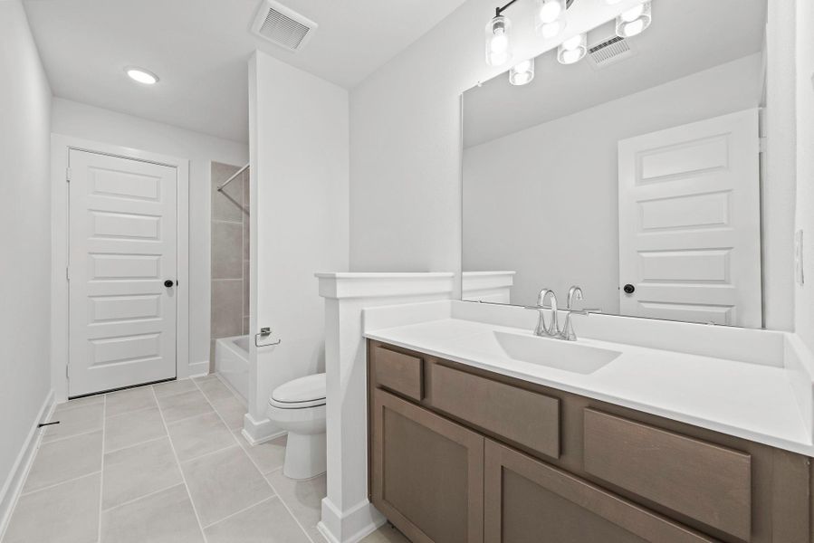 Representative image. Features, specifications, selections and colors may vary.