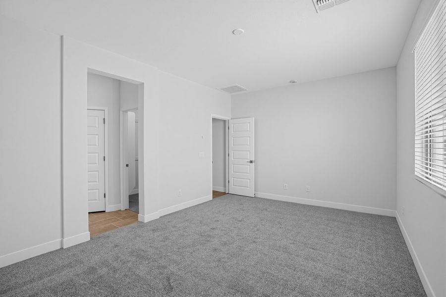 Spacious, unfurnished interior of a new home in Rancho Mercado, Surprise (Image 15).