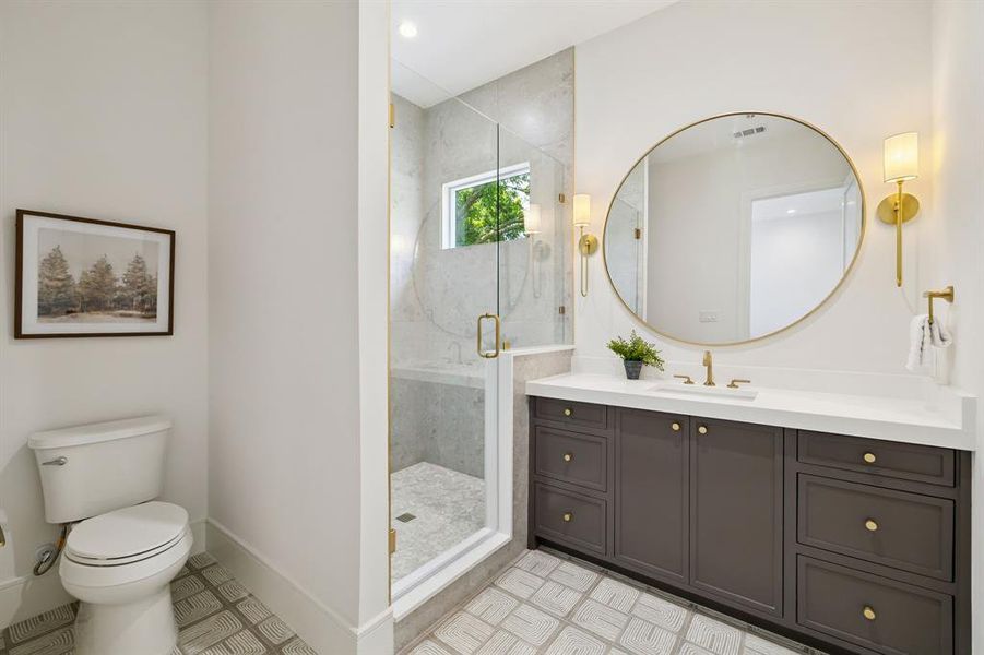 Furnished interior view inside a new home in , Dallas (Image 34).