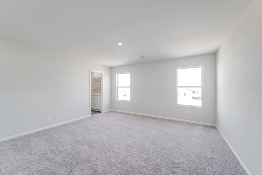 Representative unfurnished interior of a home built from the Jackson by National HomeCorp in Forest Ridge, Edgefield (Image 29).