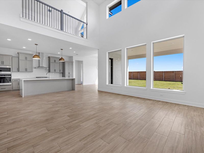 Representative image. Features, specifications, selections and colors may vary. Representative image. Features, specifications, selections and colors may vary.