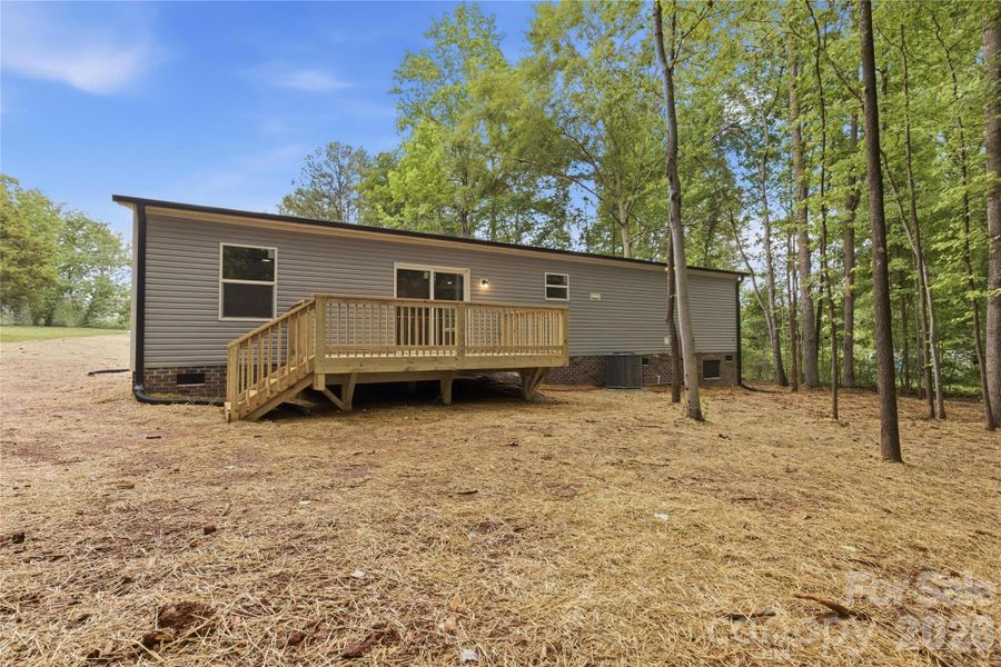 Exterior details and patio area of a home in , Lincolnton (Image 21).
