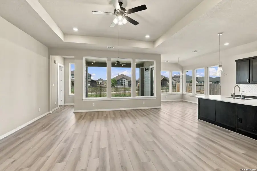 Spacious, unfurnished interior of a new home in Foxbrook, Cibolo (Image 13). Spacious, unfurnished interior of a new home in Foxbrook, Cibolo (Image 13).