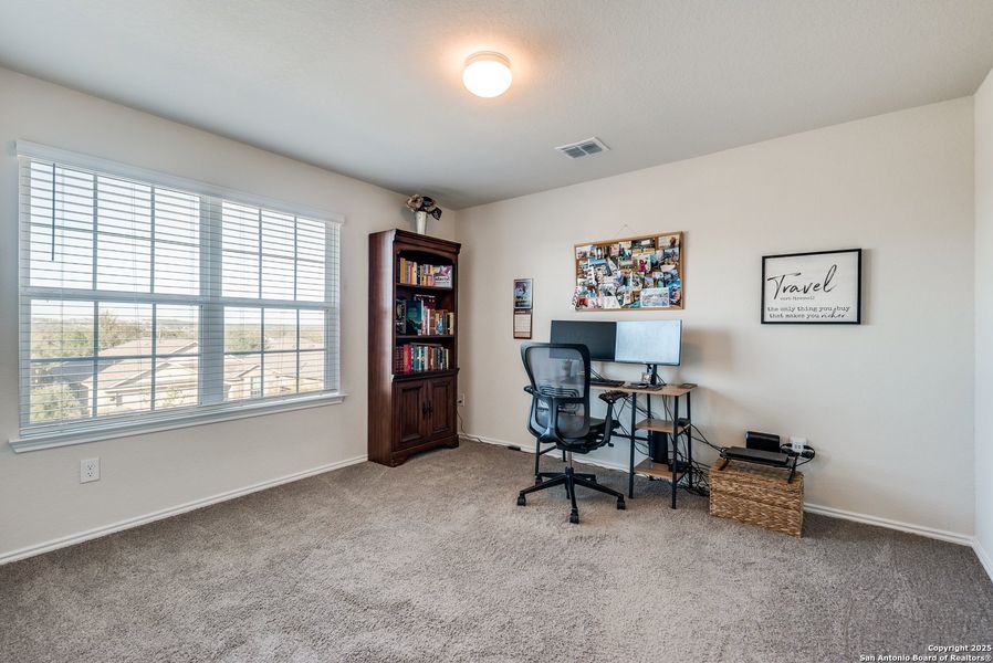 Furnished interior view inside a new home in Copper Canyon, Bulverde (Image 14). Furnished interior view inside a new home in Copper Canyon, Bulverde (Image 14).