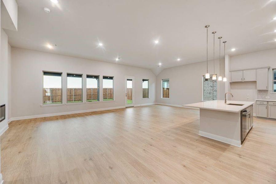 Spacious, unfurnished interior of a new home in Sutton Fields, Celina (Image 16).