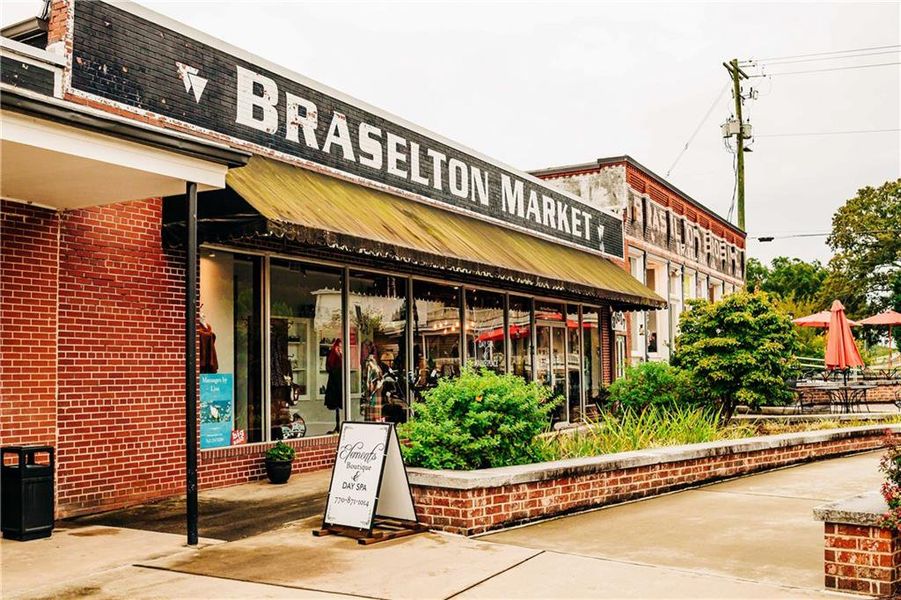 Image 130 of a home in Rosewood Lake Estates.