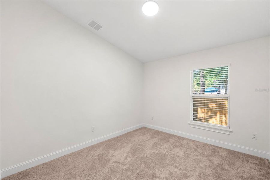 Spacious, unfurnished interior of a new home in , St. Petersburg (Image 30).