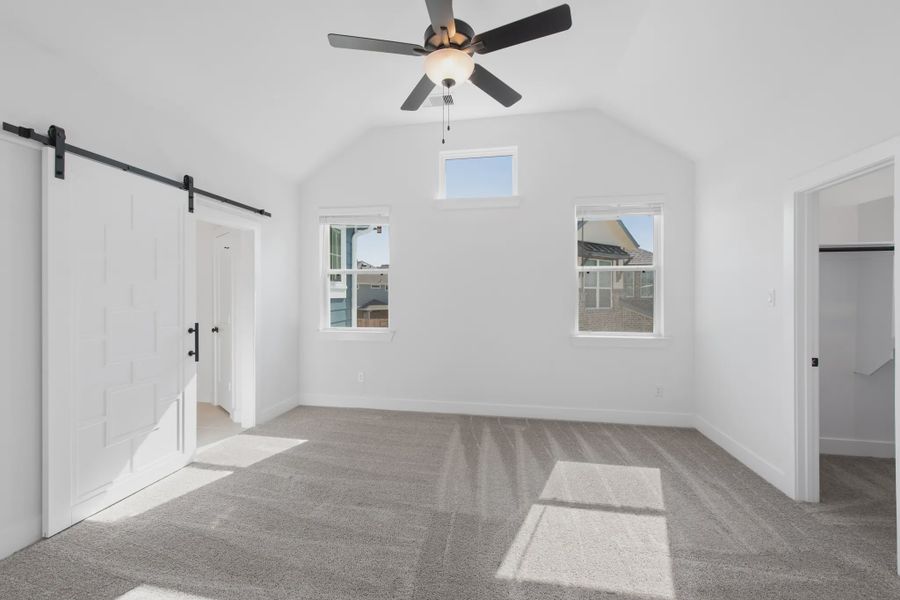 Representative unfurnished interior of a home built from the Dillon by Chesmar Homes in Sienna Courtyard, Missouri City (Image 31).