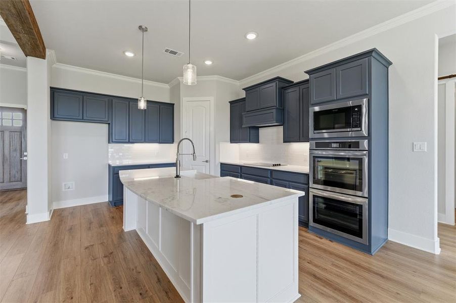 Furnished interior view inside a new home in Fannin Ranch, Leonard (Image 8).