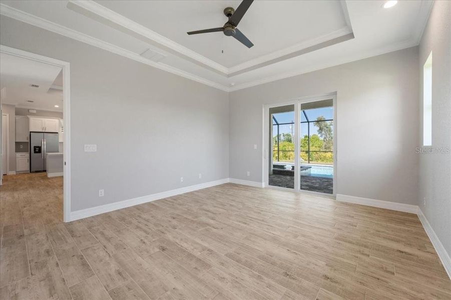 Spacious, unfurnished interior of a new home in , Port Charlotte (Image 28).