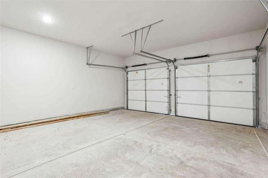 Spacious, unfurnished interior of a new home in Campground Crossing, McDonough (Image 24). Spacious, unfurnished interior of a new home in Campground Crossing, McDonough (Image 24).