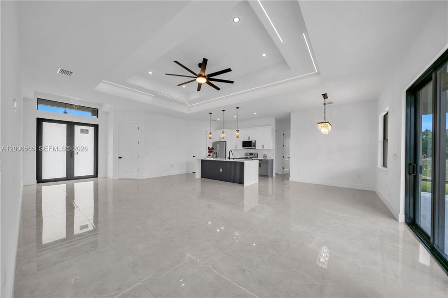 Spacious, unfurnished interior of a new home in , Lehigh Acres (Image 15).