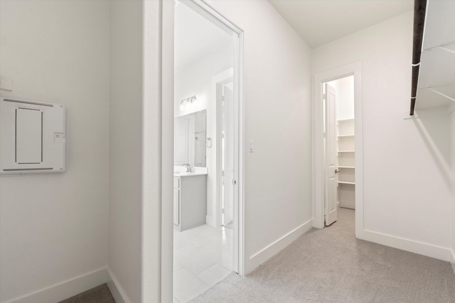 Spacious, unfurnished interior of a new home in Eagle Ridge Estates, Weatherford (Image 34).