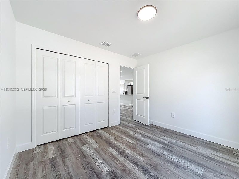 Spacious, unfurnished interior of a new home in , Ocala (Image 17).