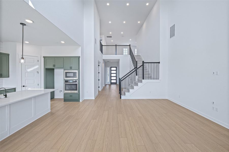Furnished interior view inside a new home in , Buda (Image 6).