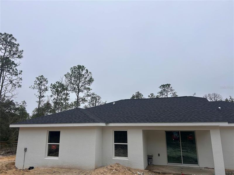Exterior details and patio area of a home in , Dunnellon (Image 14).