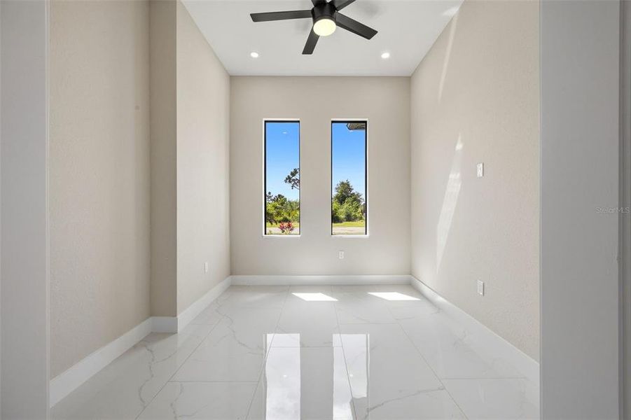 Spacious, unfurnished interior of a new home in , Placida (Image 23).