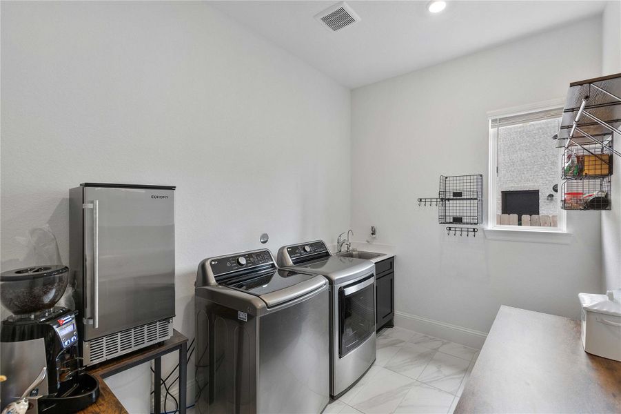 Furnished interior view inside a new home in , Conroe (Image 36). Furnished interior view inside a new home in , Conroe (Image 36).