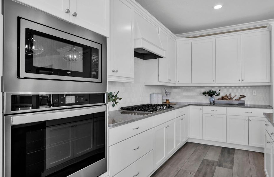 Representative furnished interior of a home built from the Yorkshire by Pulte Homes in Seminole Palms, Palm Coast (Image 6).