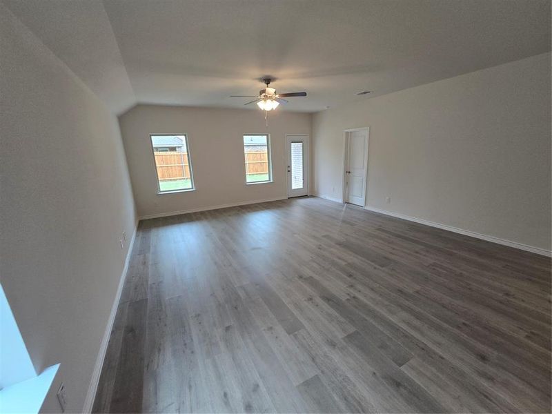 Spacious, unfurnished interior of a new home in , Princeton (Image 16).