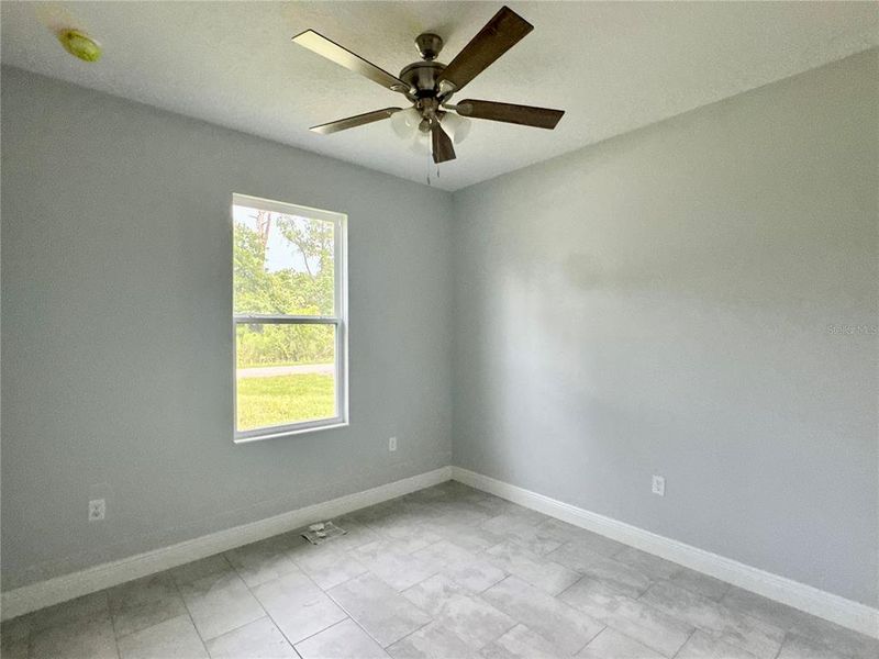 Spacious, unfurnished interior of a new home in , Deland (Image 24).