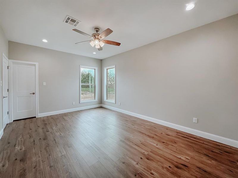 Spacious, unfurnished interior of a new home in , Corsicana (Image 29). Spacious, unfurnished interior of a new home in , Corsicana (Image 29).