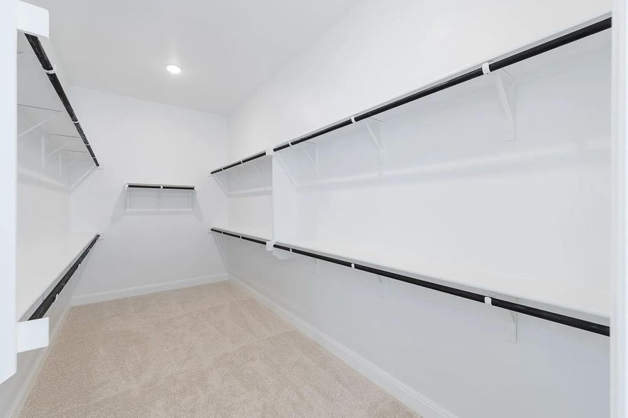 Deerfield II G primary closet