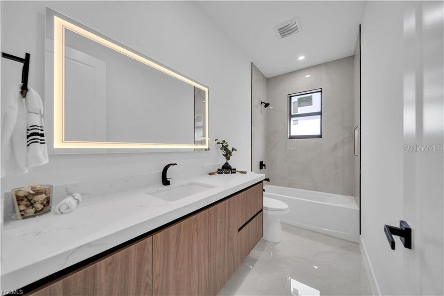 Furnished interior view inside a new home in , Lehigh Acres (Image 9).