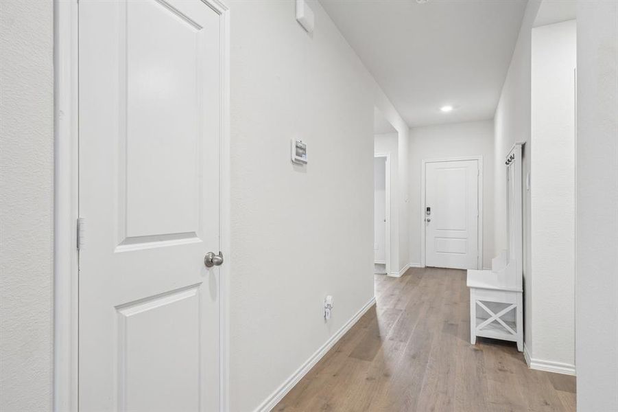 Spacious, unfurnished interior of a new home in Frontier Pointe, Princeton (Image 22).