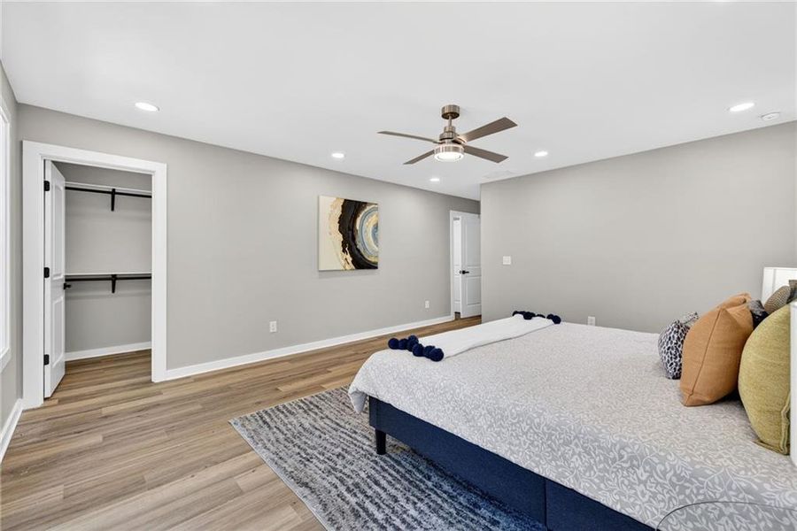 Furnished interior view inside a new home in , Hapeville (Image 16).