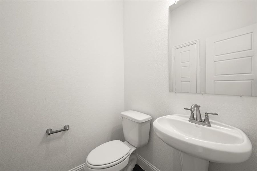 974 Reeves- Bathroom-2 974 Reeves- Bathroom-2