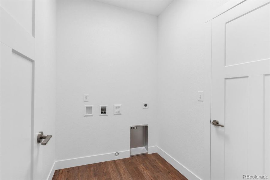 Image 38 of a home in .