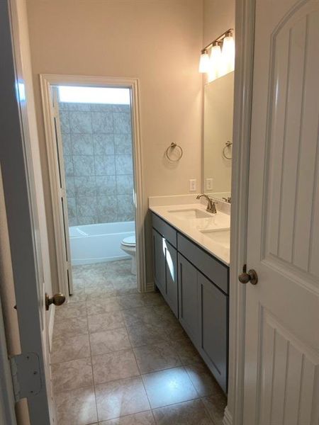 Furnished interior view inside a new home in Hillview Addition, Decatur (Image 4).