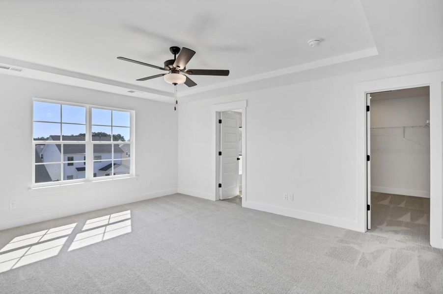 Spacious, unfurnished interior of a new home in Ashton Lakes, Lexington (Image 31).