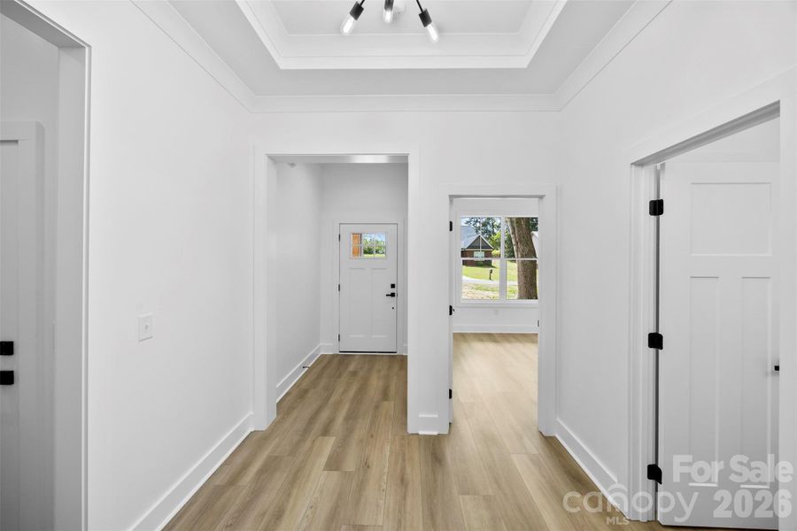Spacious, unfurnished interior of a new home in , Landis (Image 33).