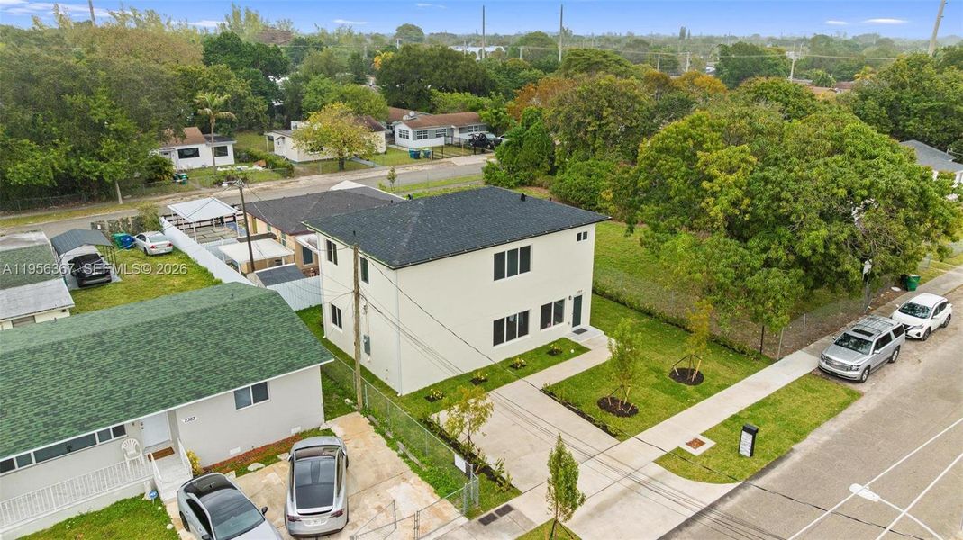 Image 33 of a home in . Image 33 of a home in .