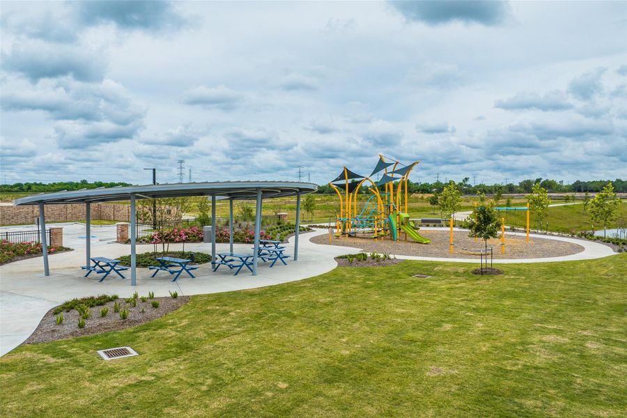 Community amenities in Windrose Green, Angleton (Image 13).