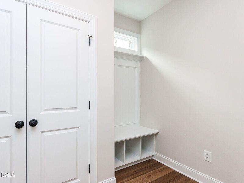 021-1280x960-mudroom