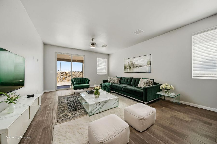 Furnished interior view inside a new home in Emerald Estates, Horizon City (Image 15).